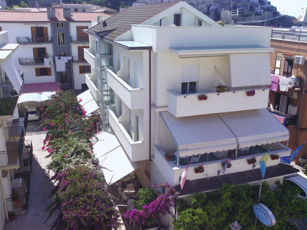 Hotel Mayor Sperlonga Eksteriør billede